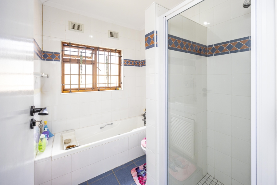4 Bedroom Property for Sale in Blue Bend Eastern Cape